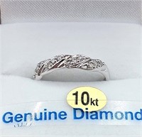 LADIES 10KT RING SET WITH 12 DIAMONDS