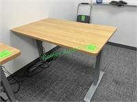 Electric Adjustable 4'x30" Standing/Sitting Table