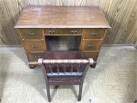 KNEE HOLE DESK W/ MISMATCHED CHAIR