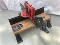 CRAFTSMAN MITER SAW w/ BOX