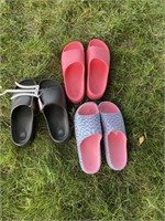 Women’s size 10 three pairs slides