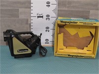 VINTAGE MAGNAJECTOR PORTABLE PROJECTOR