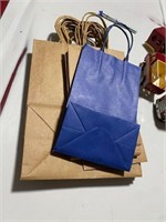 Nice lot of gift bags or retail use