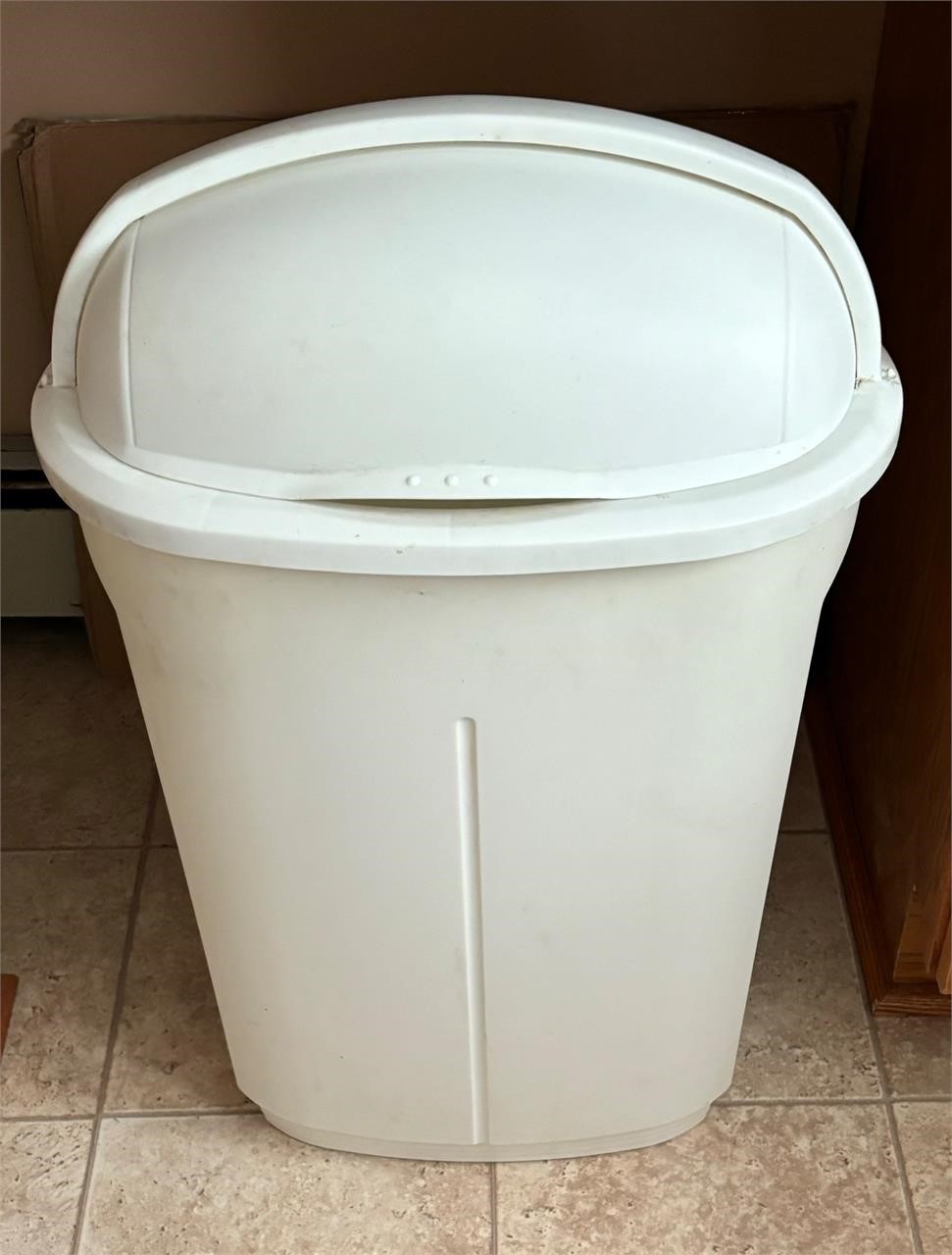 White Trashcan