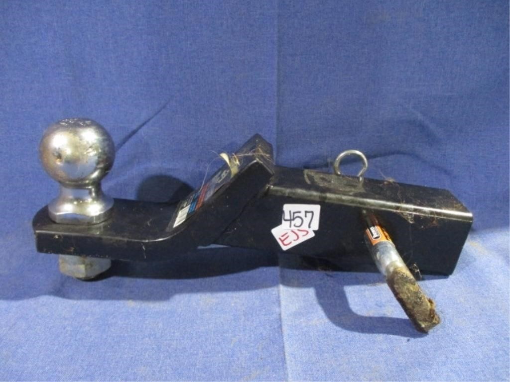 receiver hitch with ball .