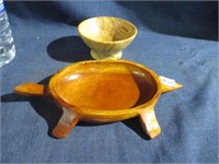 carved wooden dishes .