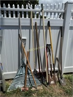 13pc Garden and yard tools