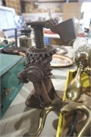 1920'S DREDNAUT SCREW JACK