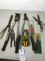 Garden shears, pruner, manual trimmer