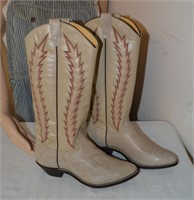 Women's Leather Cowgirl Boots size 6 1/2