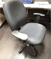 RAYNOR MID BACK TASK CHAIR