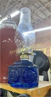 OIL LAMP WITH CHIMNEY