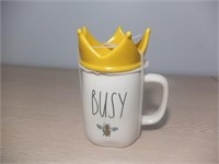 Brand new Rae Dunn Busy Bee MUG w/ Lid