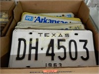 GROUP OF ASSTD STATE LICENSE PLATES