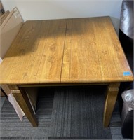 SMALL SQUARE TABLE