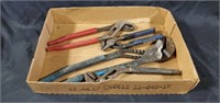 Flat of pliers