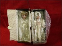 (2)Porcelain dolls. Brides of America.