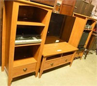 Lot #725 - Contemporary TV/ entertainment stand