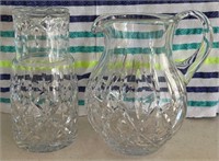 J - LOT OF 2 PITCHERS (K41 1)