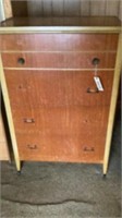4 drawer chest of drawers, 32” x 18 x 49