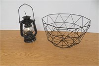 Primitive Decor Basket Battery Lamp & Basket