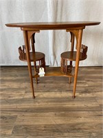 Vintage Oak Quartersawn Parlor Table