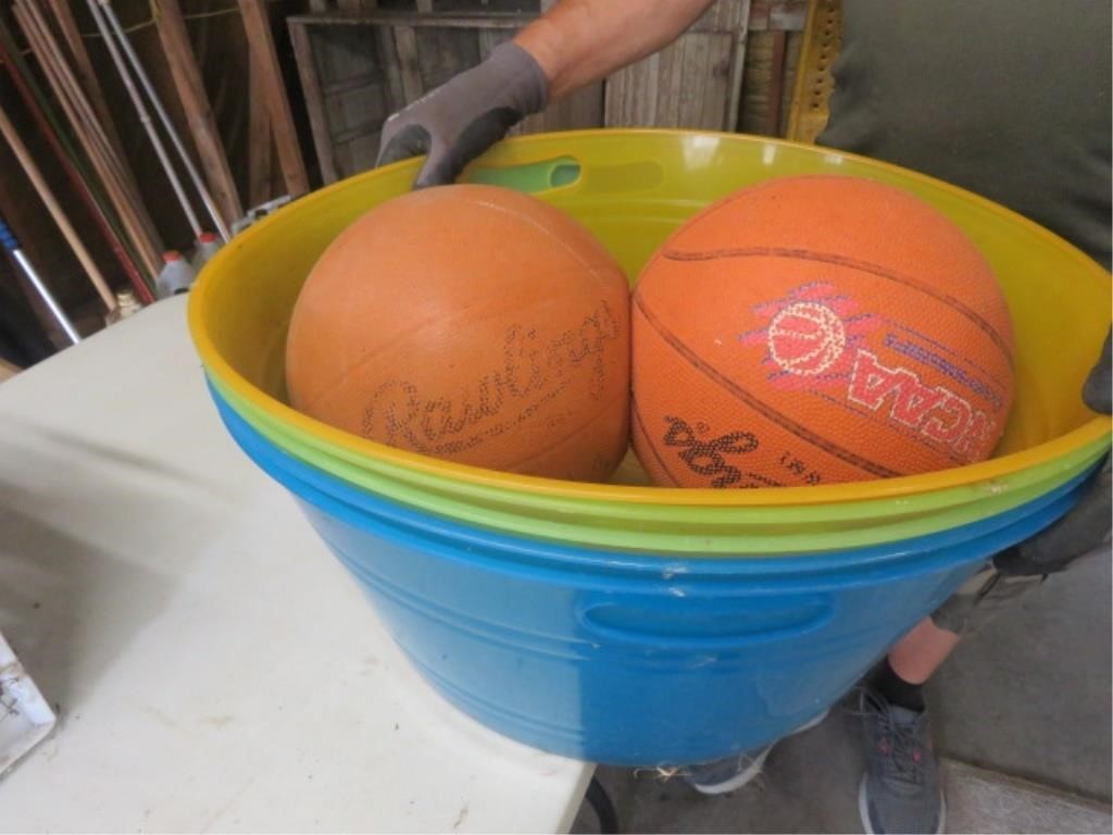 5 PLASTIC TUBS AND BASKETBALL