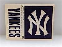 1968-72 Fleer NY Yankee Cloth Sticker