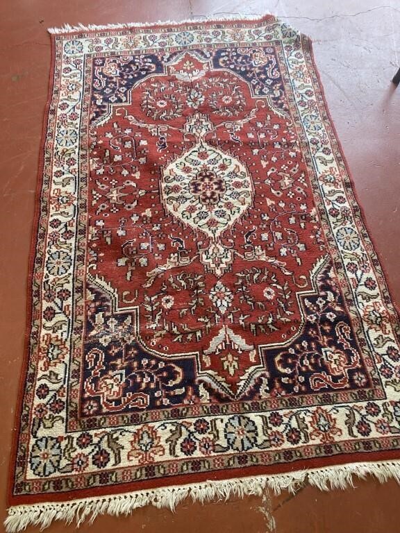 4' x 6' Red Rug