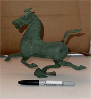 Bronze Flying Horse of Gansu Oriental Statue