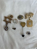 VINTAGE PINS