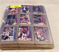 APPROX 549 BASKETBALL CARDS