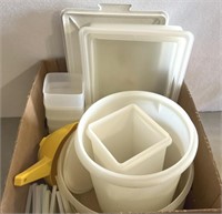 Food storage with lids