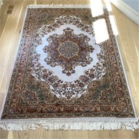 5x7 Area rug in foyer