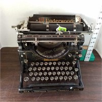 Underwood Typewriter - No. 4
