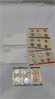 2 1969 U.S coin sets