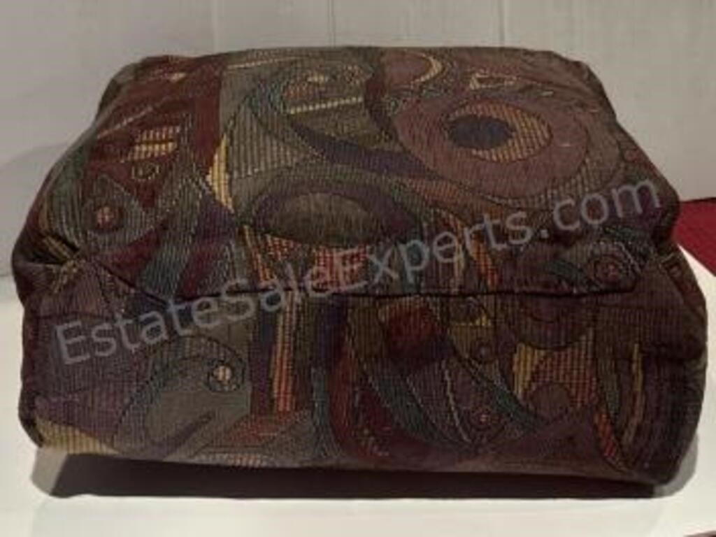 Upholstered Foot Rest Tufit 18” x 16” x 6”