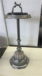 Pedestal ashtray