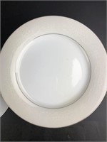 (8) Noritake WHITEHALL 10.25" Plates