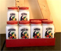 Vintage spice rack with 6 spice jars