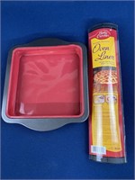 Silicone baking mold and Berry Crocker Reusable