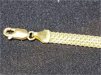 14k gold bracelet.   Made in Italy.