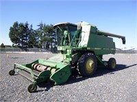 1989 John Deere 9600 Combine Harvester