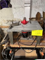 Nice craftsman router table to include router