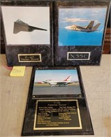 W - LOT OF 3 MILITARY AIRCRAFT PLAQUES (B33)