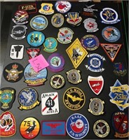 W - LOT OF COLLECTIBLE PATCHES (L52)
