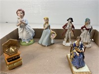 Small Figurines - occupied& other- Victrola box