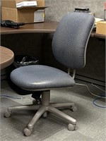 HON TASK CHAIR, PNEUMATIC OPERATED