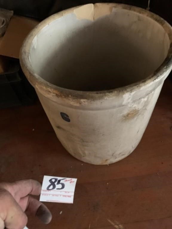 6 Gallon Crock - Has Hairline Damage