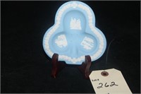 WEDGEWOOD DISH W/ PLATE STAND
